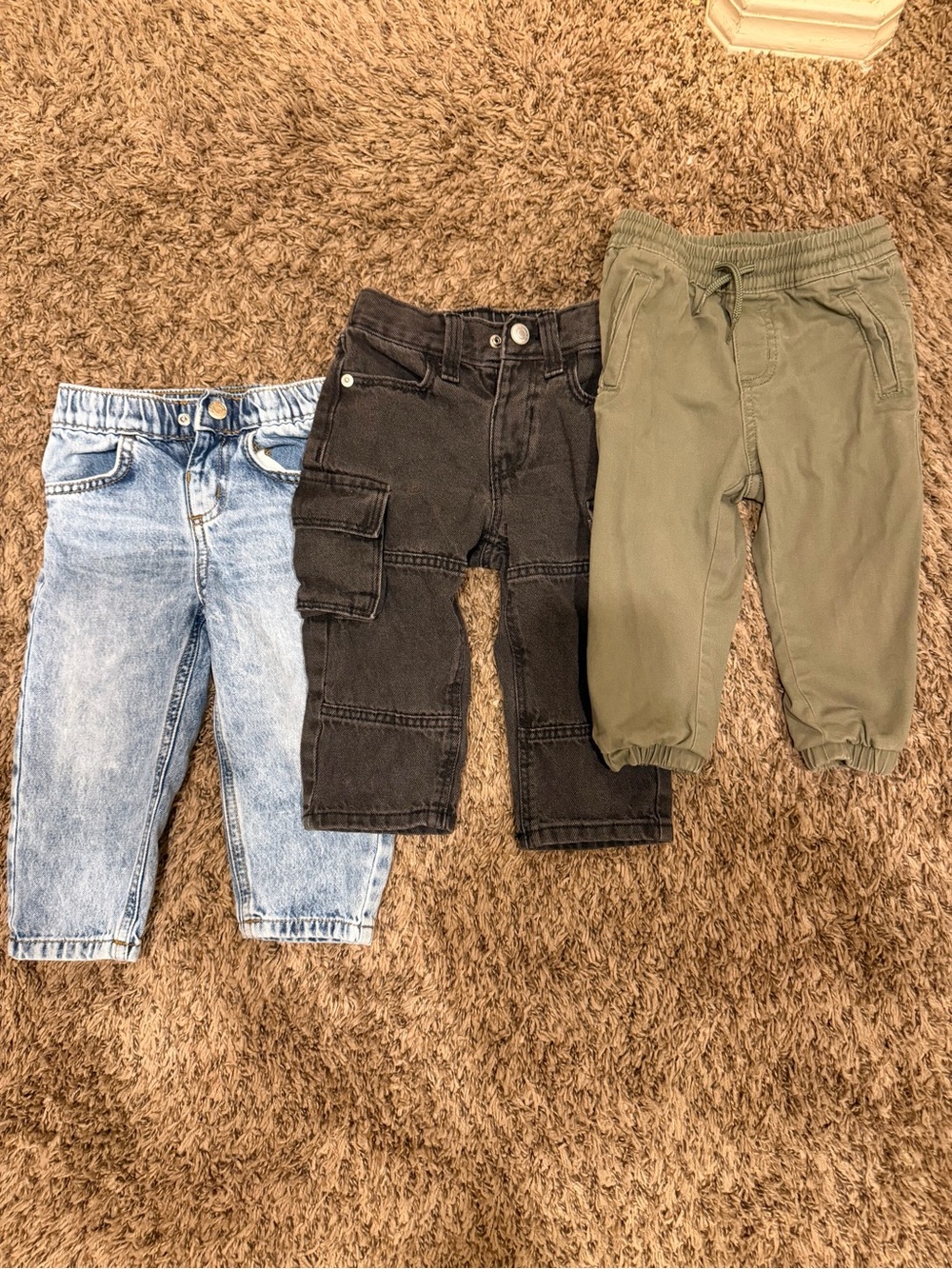 Cat & Jack & Old Navy Kids Jeans and Jogger Trio - Light Blue, Black, Olive